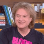 Πέτρος Γαϊτάνος: 35 χρόνια μουσική καριέρα και η απόφαση να αποφεύγει την τηλεόραση – «Κλείνω 35 χρόνια στην ελληνική δισκογραφία» [βίντεο]