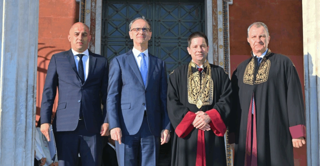 Στο ΕΚΠΑ ο Πρωθυπουργός της Σερβίας και Καθηγητής Ενδοκρινολογίας Djuro Macut – Αναγορεύθηκε Επίτιμος Διδάκτορας