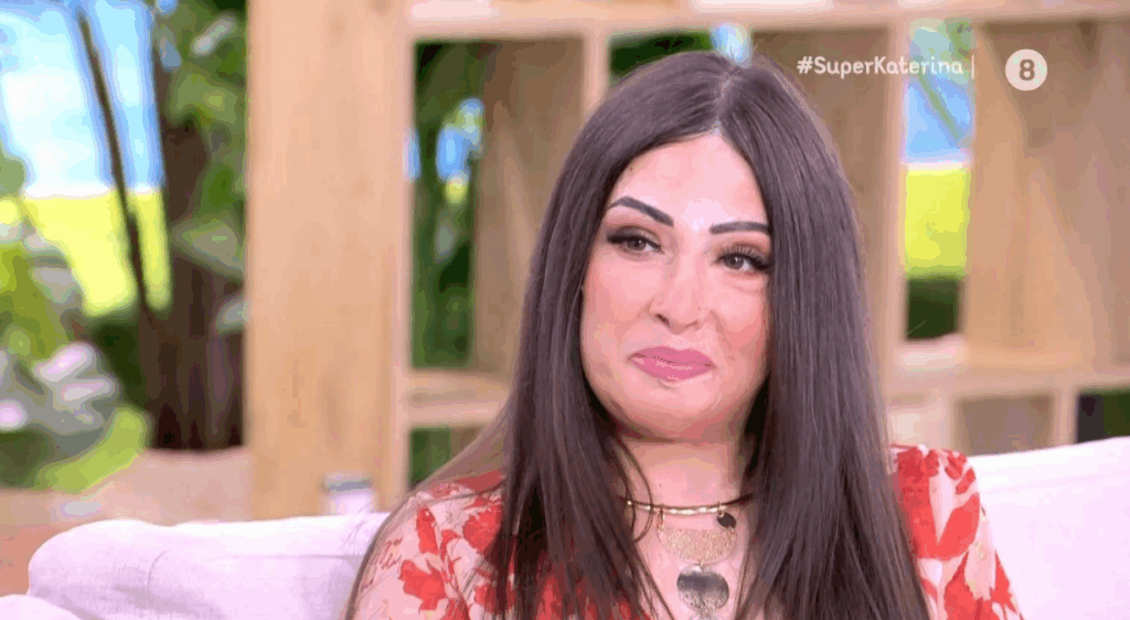 Ιωάννα Παλιοσπύρου: Η απόφαση της να γράψει βιβλίο για την επίθεση με βιτριόλι – «Θέλω να βγει η αλήθεια μου μέσα από τα δικά μου μάτια» [βίντεο]