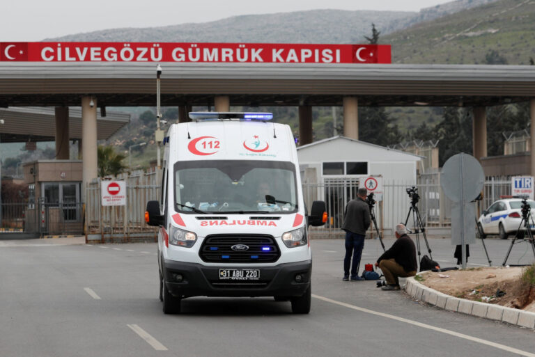 Σεισμός ανοιχτά της Ρόδου: Νεκρό ένα 14χρονο κορίτσι και 69 τραυματίες στην Τουρκία