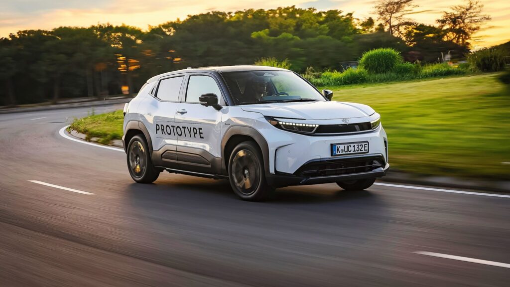 Πρώτες εντυπώσεις: Οδηγήσαμε το νέο Toyota Urban Cruiser