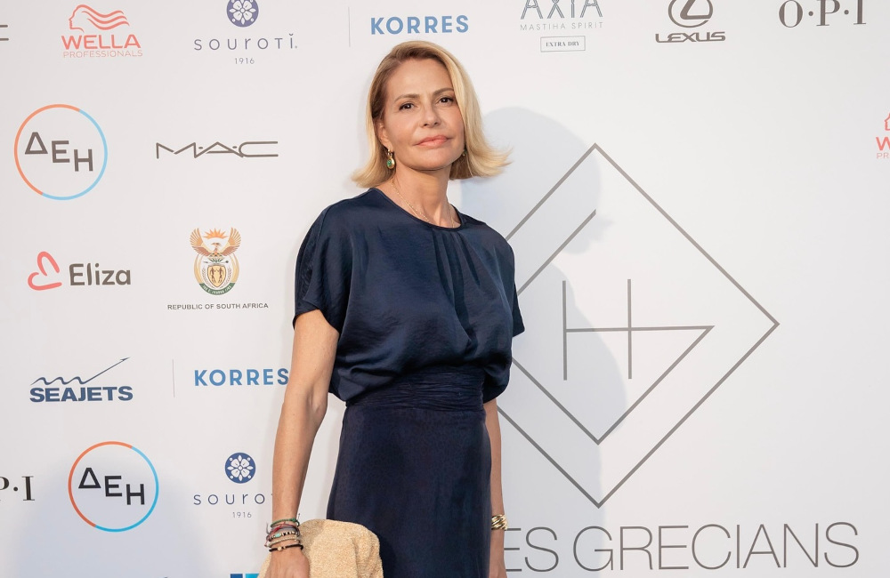 Τζένη Μπαλατσινού: Στρώνει τραπέζι στο υπέροχο σπίτι της στην Πάτμο