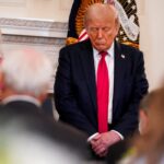 Αμηχανία στον Λευκό Οίκο: Ο Τραμπ βρίζει μπροστά σε θρησκευτικούς ηγέτες – Ποια η σχέση του με τον… Αλ Καπόνε