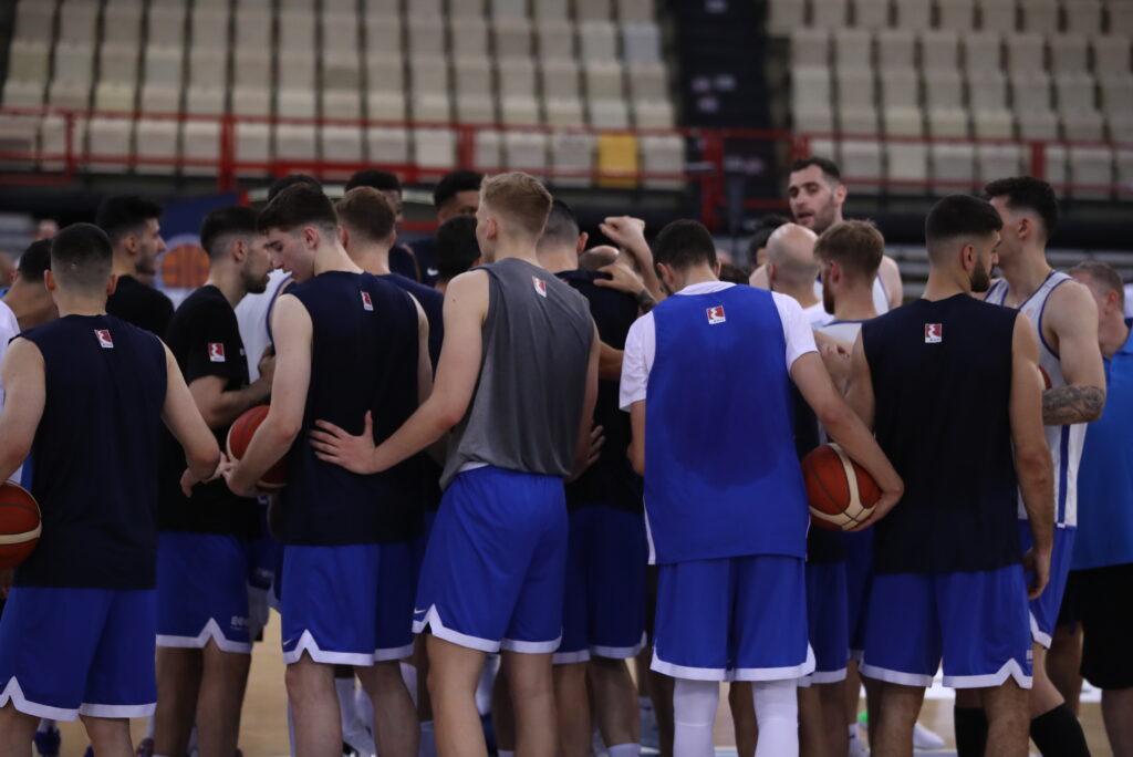 Επιστολή των διεθνών καλαθοσφαιριστών του Παναθηναϊκού στον πρωθυπουργό για τη διαιτησία και την ΕΟΚ