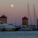 Πανσέληνος Ιουλίου 2025: Πότε θα δείτε το «Φεγγάρι του Κόκκινου Ελαφιού» – Πώς επηρεάζει τα 12 ζώδια;