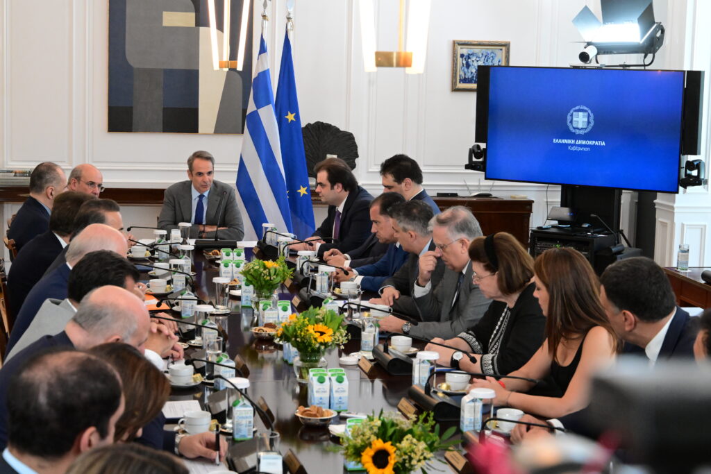 Μητσοτάκης: «Γκάζι» για στήριξη μεσαίας τάξης και 25 μεταρρυθμίσεις