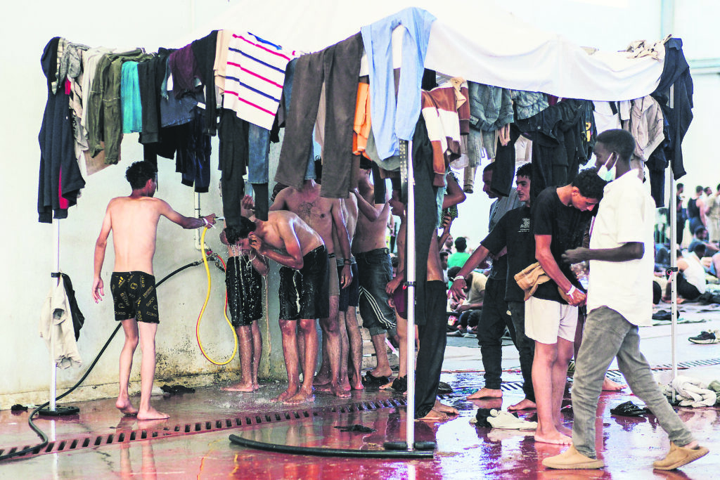 Οι κόκκινες γραμμές του Μεταναστευτικού