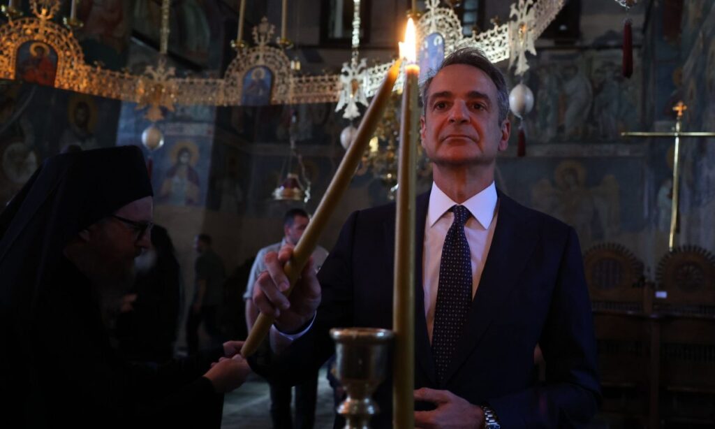 Στο Άγιο Όρος ο Κυριάκος Μητσοτάκης: Αρωγή 100 εκατομμυρίων ευρώ στις Μονές έως το 2030