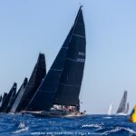 AEGEAN 600: Θέαμα από 60 σκάφη στην εκκίνηση με φόντο τον Ναό του Ποσειδώνα