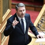 Ανδρουλάκης για φωτιές: Η σκέψη μας σε κατοίκους, πυροσβέστες, πιλότους και εθελοντές