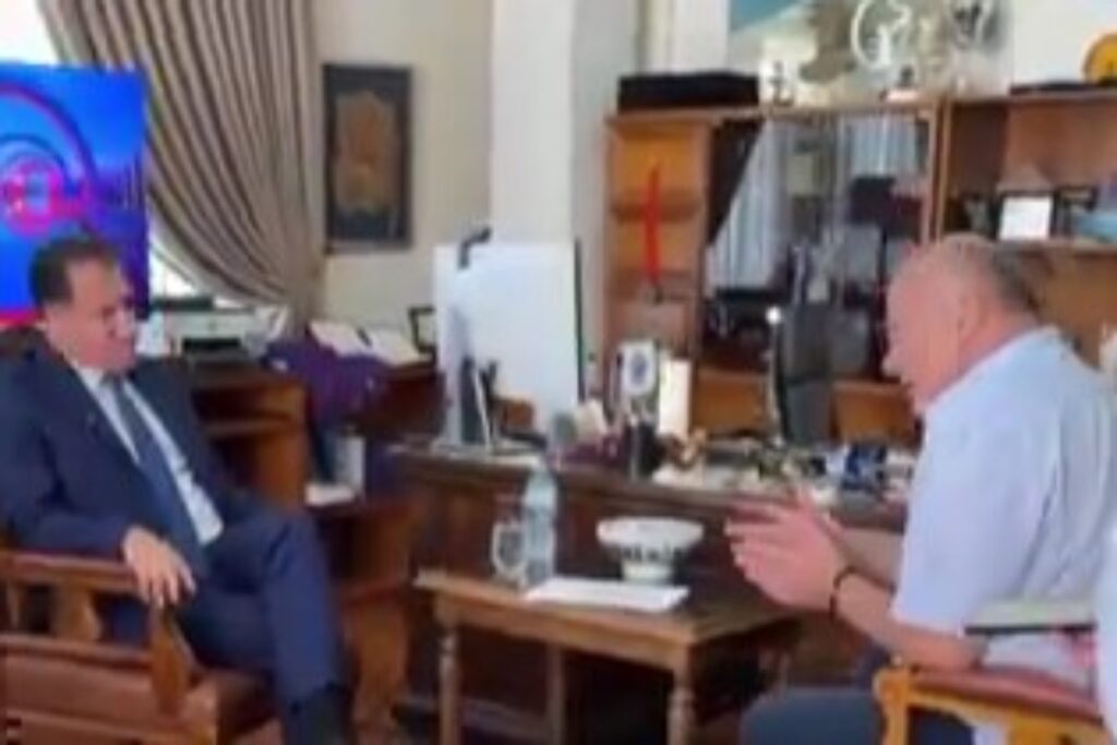 Γεωργιάδης-Μπέος: Ο απολαυστικός διάλογος των δύο ανδρών – Γιατί αποκάλεσε τον υπουργό Ρονάλντ