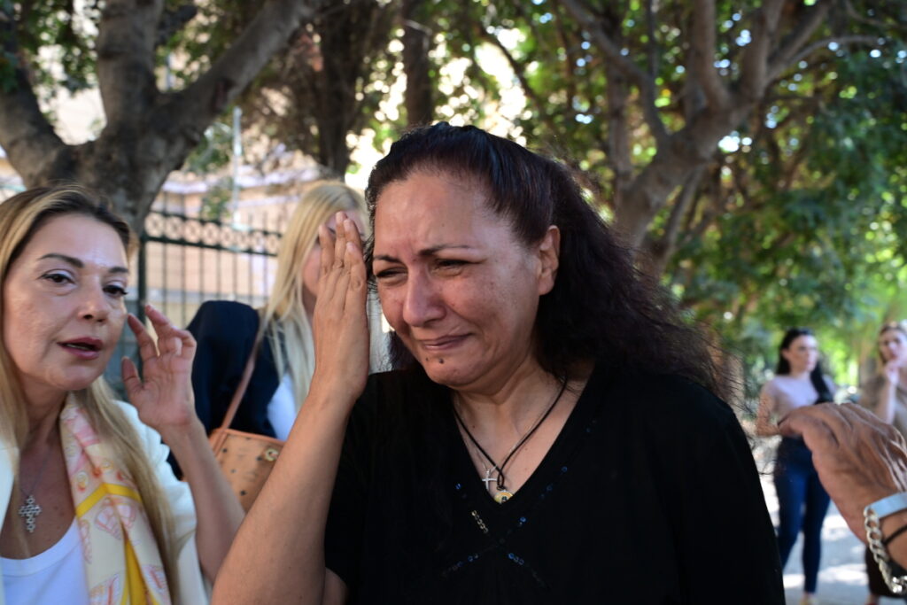 Συγκλονίζει η μητέρα της Κυριακής Γρίβα: «Δικαιώθηκε το παιδί μου, αύριο θα πάω στο μνήμα της με γλυ
