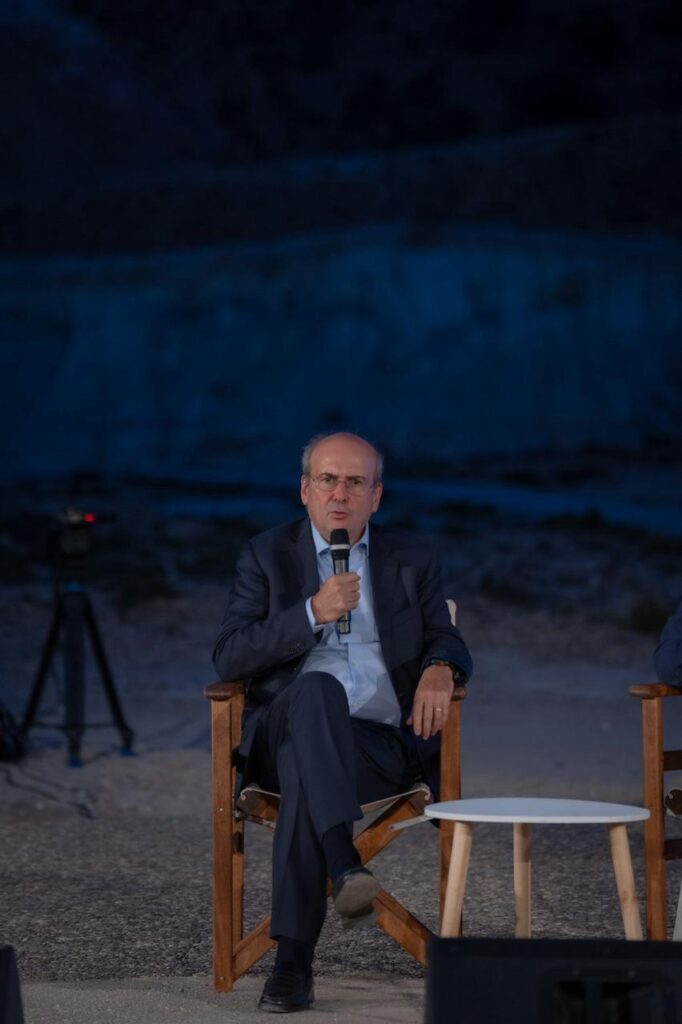 Χατζηδάκης: Tα έξι βήματα που ενίσχυσαν τη διεθνή θέση της χώρας