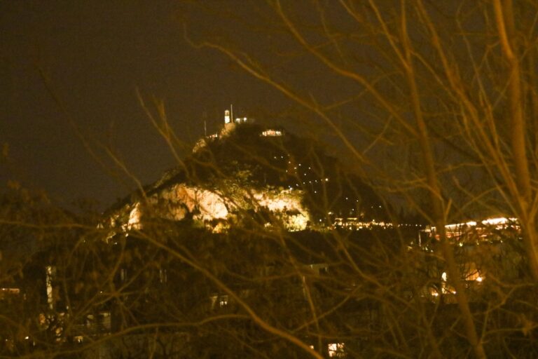 Δήμος Αθηναίων: Κλείνει ο Λυκαβηττός από τα μεσάνυχτα λόγω πολύ υψηλού κινδύνου πυρκαγιάς
