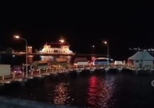 Ινδονησία: Τουλάχιστον 4 νεκροί, 38 αγνοούμενοι σε ναυάγιο