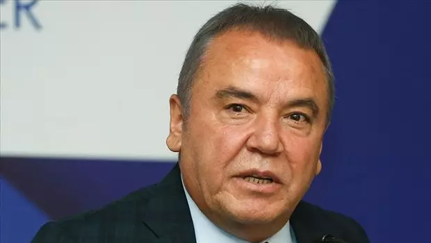 Τουρκία: Η κυβέρνηση έπαυσε τον δήμαρχο της Αττάλειας – Ανήκε στην αντιπολίτευση