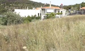 «Ωρολογιακή βόμβα» τα ακαθάριστα οικόπεδα - Κίνδυνος πυρκαγιών