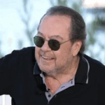 Γιάννης Πάριος: «Αν ζούσε ο Καζαντζίδης δεν θα επέτρεπε να γίνει η ταινία» – Όσα είπε για τα λάθη του, τα διαζύγια και τη σχέση του με τους γιους του [βίντεο]