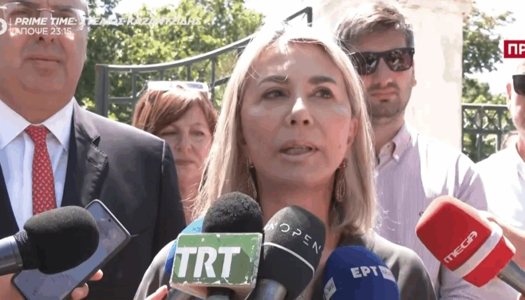 Ζέττα Μακρή για τον εκβιασμό από δημοσιογράφο – «Ήταν ο μόνος νόμιμος τρόπος για να αμυνθώ» [β