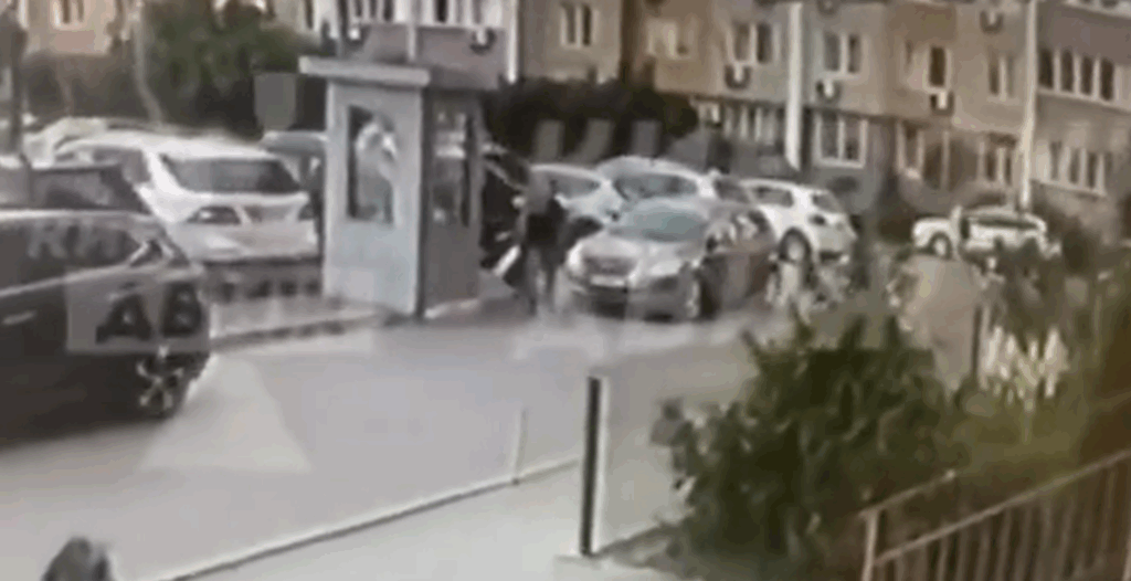 Ουκρανία: Πράκτορας των μυστικών υπηρεσιών δολοφονήθηκε στο Κίεβο – Το σοκαριστικό βίντεο