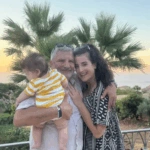 Γιώργος Πατούλης – Νάνσυ Κοιλού: Οι πρώτες καλοκαιρινές στιγμές με τον τεσσάρων μηνών γιο τους [εικόνες]