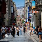 Θερινές εκπτώσεις: Ανοιχτά σήμερα (20/7) τα καταστήματα – Τι να προσέξετε – Τι ισχύει για τα σούπερ μάρκετ