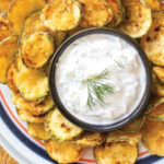 Ο απόλυτος μεζές του καλοκαιριού – Τηγανητά τσιπς κολοκυθιού που δεν πρέπει να χάσεις