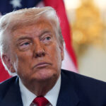 Δεν ξεχνά ο Τραμπ: Φωτογραφία από τη συνάντηση με Πούτιν, μία εβδομάδα μετά