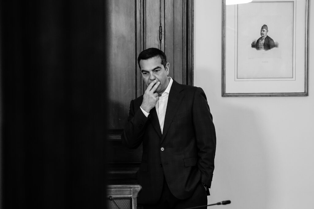 Αλέξης Τσίπρας: Η παραίτηση που ξαναδιαλύει τον ΣΥΡΙΖΑ – Τον περιμένουν 20 από τους 26 βουλευτ