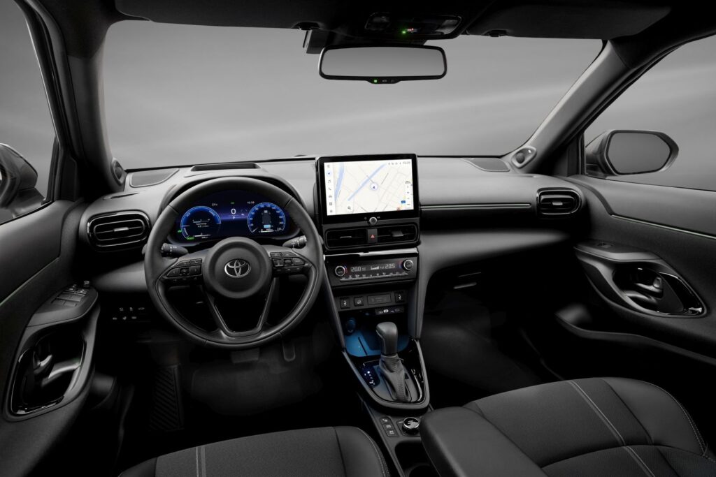 Το φθηνότερο SUV της Toyota που τα κάνει όλα – Καίει 4,4 lt/100km
