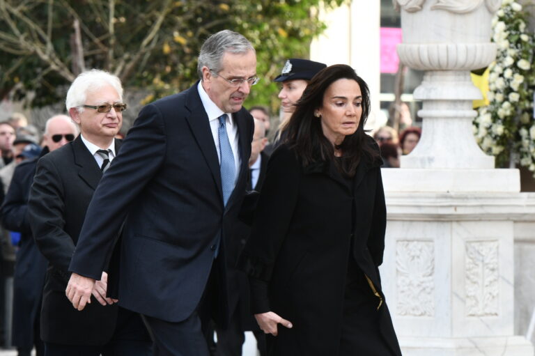 Λένα Σαμαρά: Ανείπωτη θλίψη από τον αδόκητο χαμό της κόρης του Αντώνη Σαμαρά – Πώς πέθανε μέσα