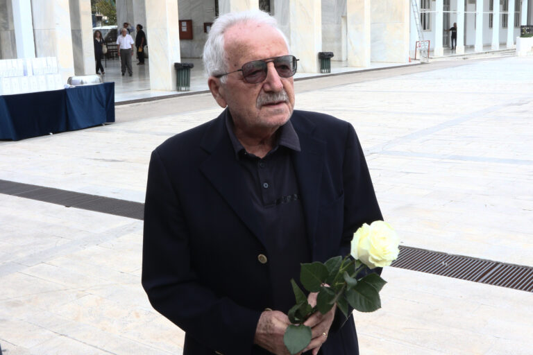 Κώστας Γείτονας: Πέθανε η σύζυγός του – Βαρύ πένθος για τον πρώην υπουργό