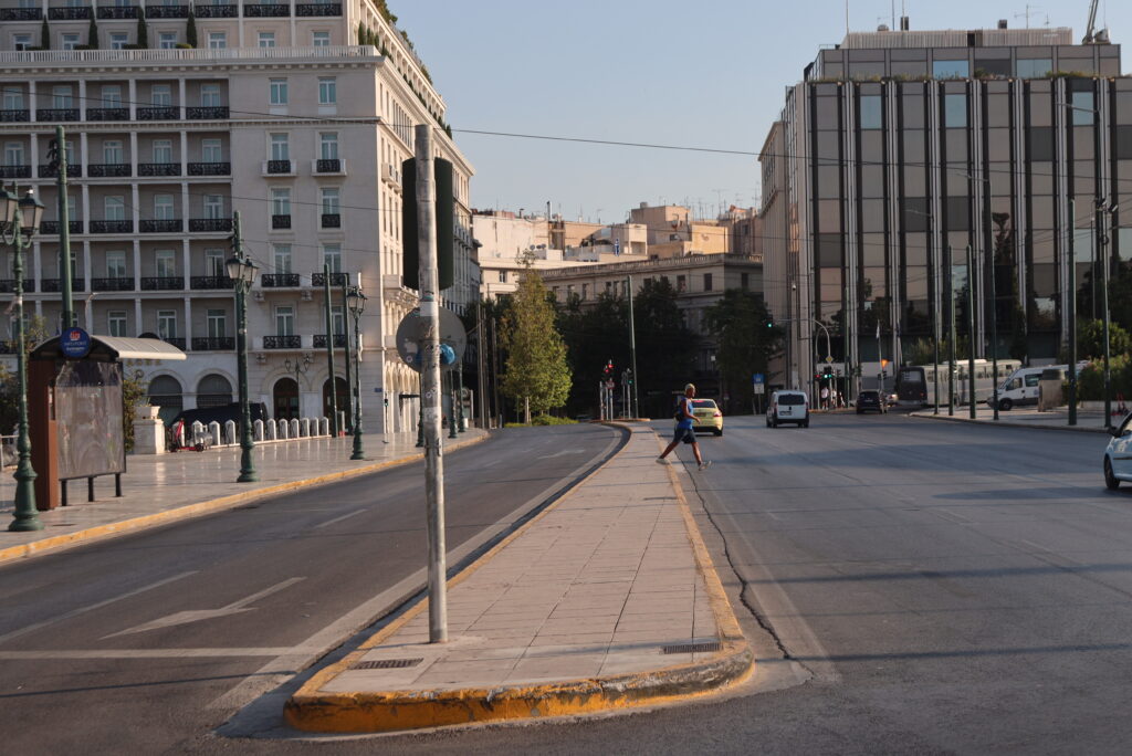 Δεκαπενταύγουστος: Άδεια η Αθήνα [Εικόνες]