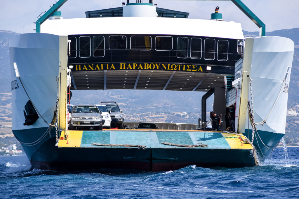 Νέα Στύρα: «Κόλλησαν τα πηδάλια, δεν είδα την ξέρα», ισχυρίστηκε ο καπετάνιος – Τι είπε στην α