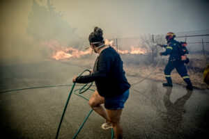 Φωτιά στην Κερατέα: Εξετάζεται βίντεο που δείχνει την έναρξη της πυρκαγιάς