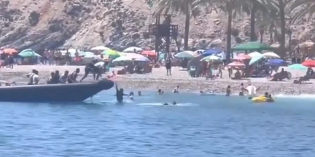 Ισπανία: Ντόπιοι πήραν στο κυνήγι και «συνέλαβαν» μετανάστες που αποβιβάστηκαν σε παραλία (Βίντεο)