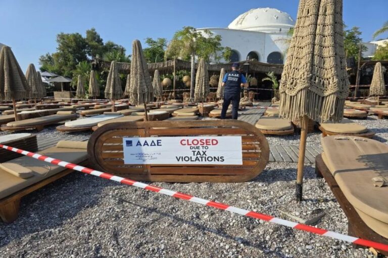 Ρόδος: Λουκέτο και πρόστιμο 10.500 ευρώ από την ΑΑΔΕ σε γνωστό beach restaurant