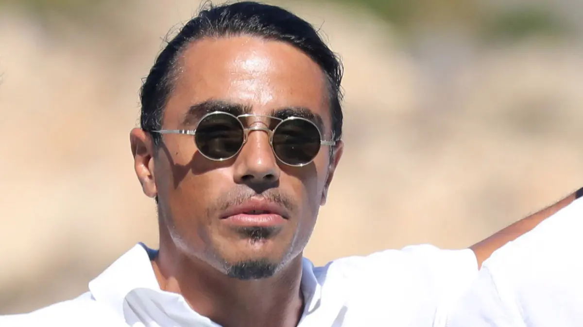 Νουσρέτ Γκιοκτσέ: «Καταρρέει» η αυτοκρατορία του Salt Bae – Άδεια τραπέζια στη Νέα Υόρκη