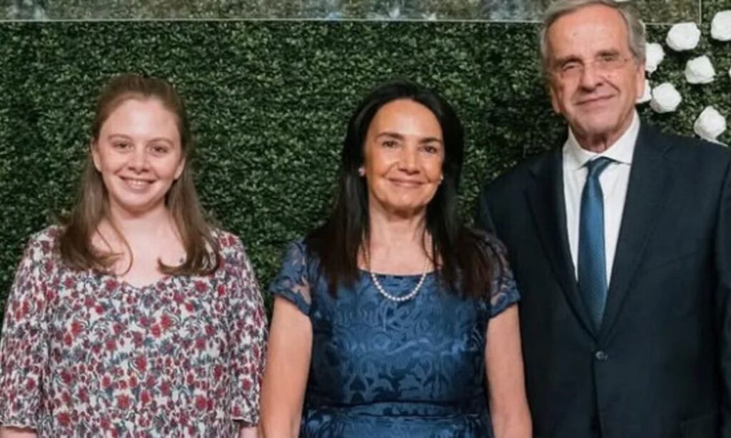 Λένα Σαμαρά