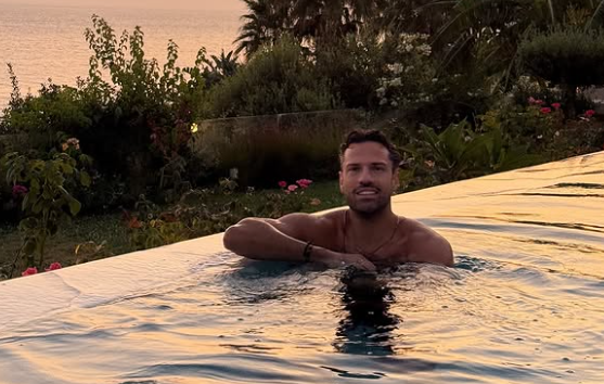 Κωνσταντίνος Αργυρός: «Αλβανία, η αγάπη σου μένει αξέχαστη» – Το μήνυμά του μετά τη συναυλία! [εικόνες – βίντεο]