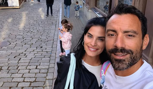 Το road trip του καλοκαιριού για τη Χριστίνα Μπόμπα και τον Σάκη Τανιμανίδη – Οικογενειακές στιγμές με τις δίδυμες κόρες τους [εικόνες – βίντεο]