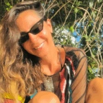 Αίθρα Λυκουρέζου: Συγκινεί η ανάρτηση της, 8 χρόνια από τον θάνατο της Ζωής Λάσκαρη – «Το φως της είτε σε έκαιγε, είτε σε ζέσταινε»