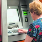 Συντάξεις: Εξτρα αύξηση έως 55 ευρώ για 120.000 εργαζόμενους συνταξιούχους [πίνακες]