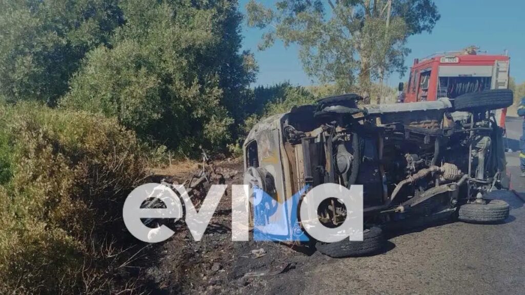 Θανατηφόρο τροχαίο στο Αλιβέρι: ΙΧ συγκρούστηκε με μηχανή και έπιασαν φωτιά