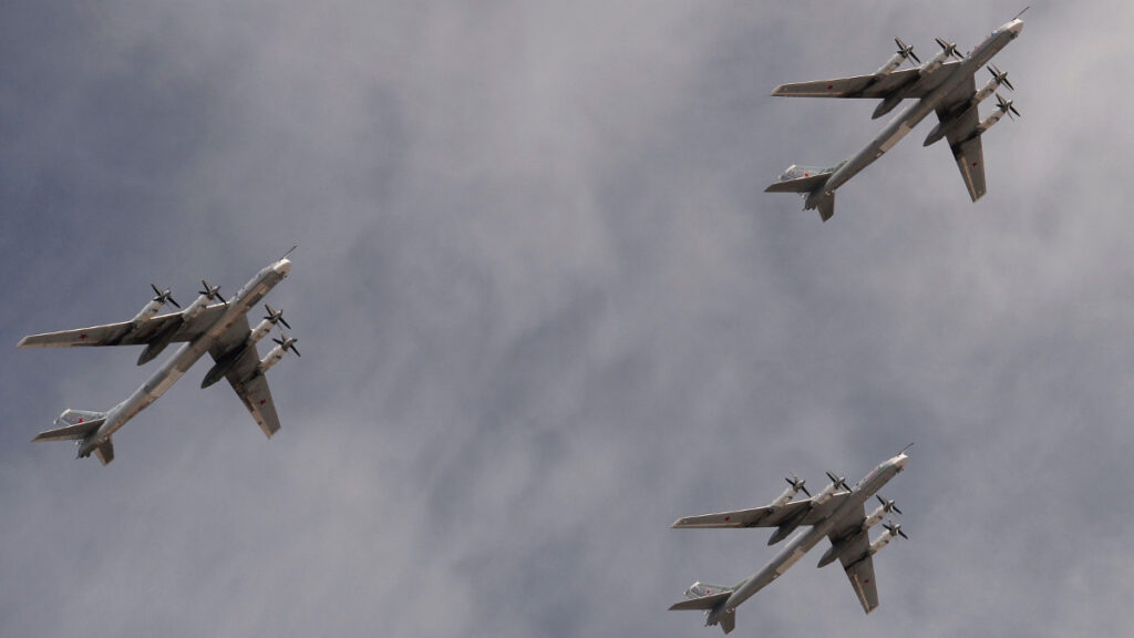 Επικίνδυνη κλιμάκωση: Η Ρωσία μεταφέρει τέσσερα πυρηνικά βομβαρδιστικά Tupolev κοντά στην Ευρώπη