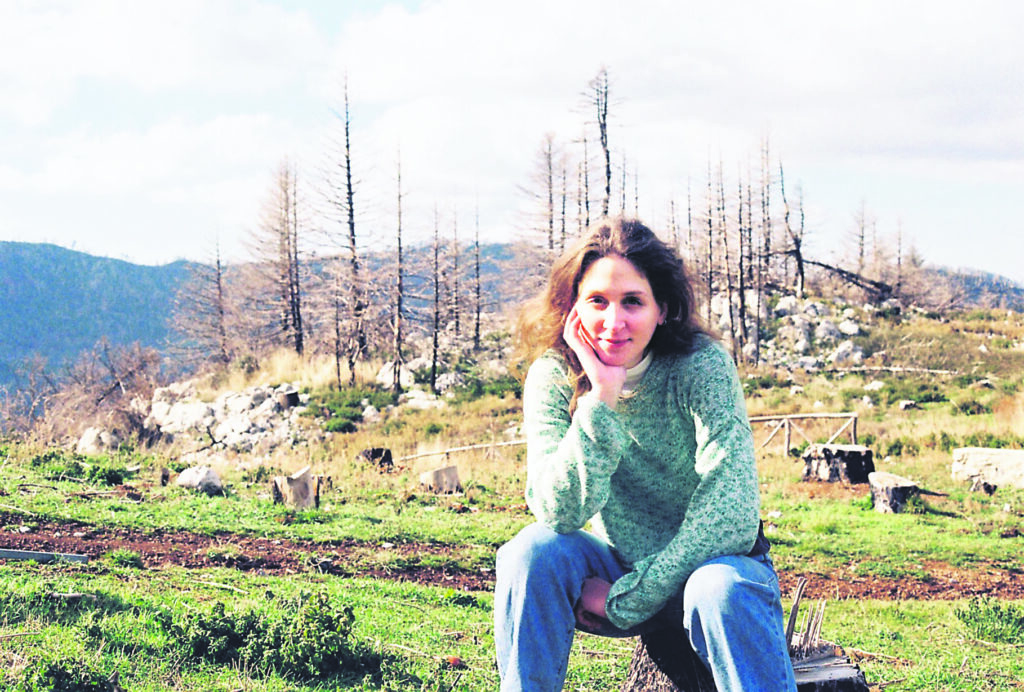«Οραμά μου η αναγέννηση της Βόρειας Εύβοιας» – Η αρχιτέκτονας-πολεοδόμος Αλεξία Χαλούλη αναλύει στον «Ε.Τ.» της τη βραβευμένη πρότασή της για τις εκτάσεις που κάηκαν το 2021