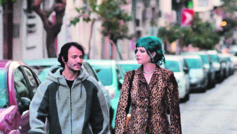 «Φαντάσματα» στους δρόμους της Αθήνας» – Εκανε πρεμιέρα στη Βενετία