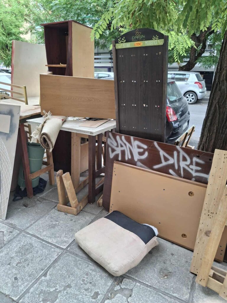 Παράνομη εναπόθεση ογκωδών: Ο δήμος Θεσσαλονίκης τραβάει «κόκκινη γραμμή»