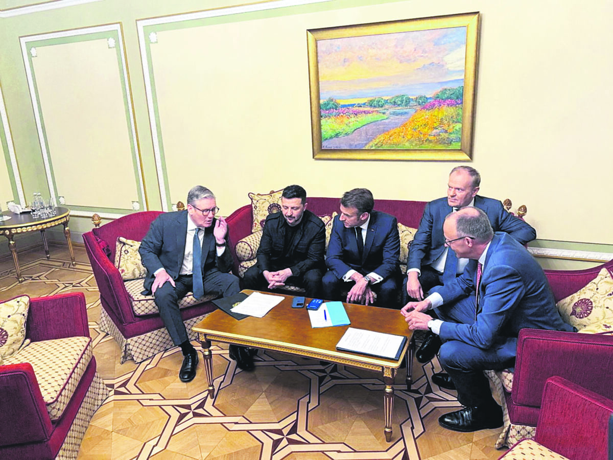 Ουκρανία: Ο δρ Αθανάσιος Δρούγος απαντά στα πέντε «καυτά» ερωτήματα για το μέλλον της