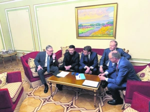 Ουκρανία: Ο δρ Αθανάσιος Δρούγος απαντά στα πέντε «καυτά» ερωτήματα για το μέλλον της